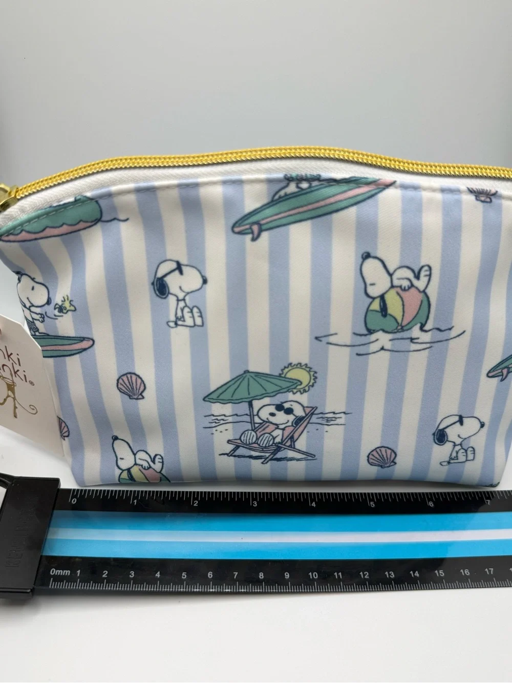 PEANUTS x Celavi Snoopy's Beach Day Beauty Gift Set NWT